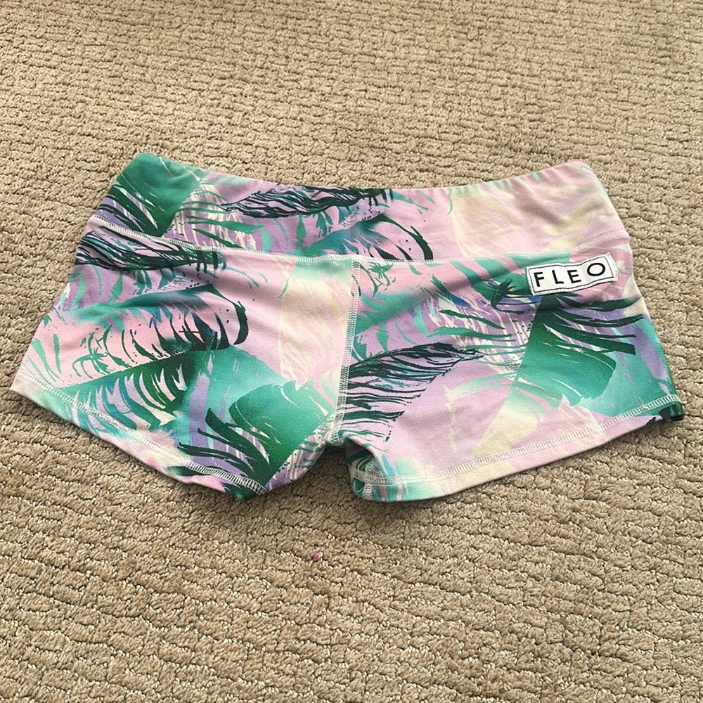 Fleo Shorts
